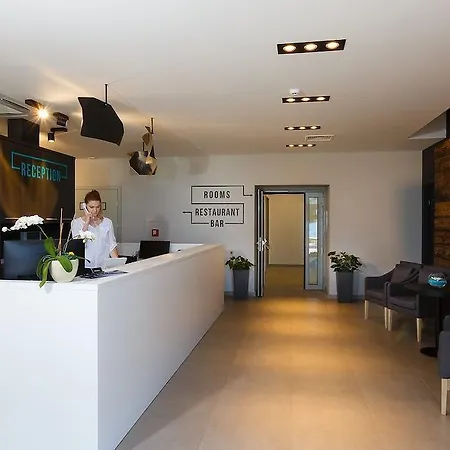 Stacija Hotel Kastela
