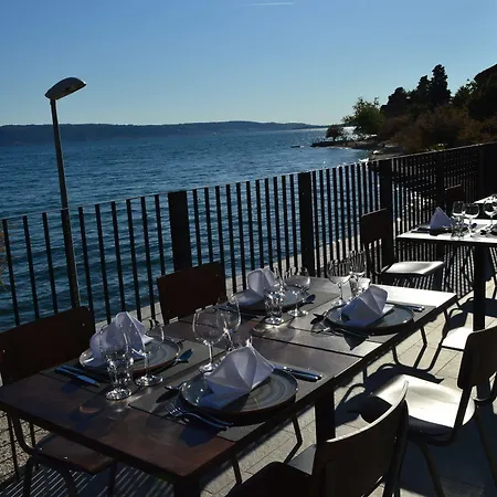 Stacija Hotell Kaštela