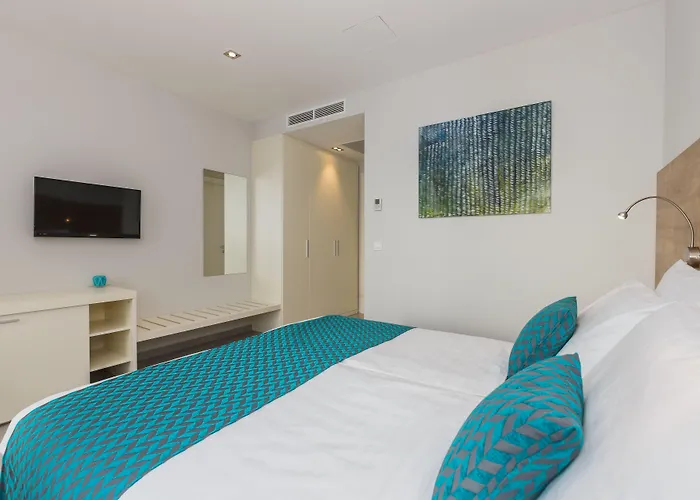 Stacija Hotel Kastela