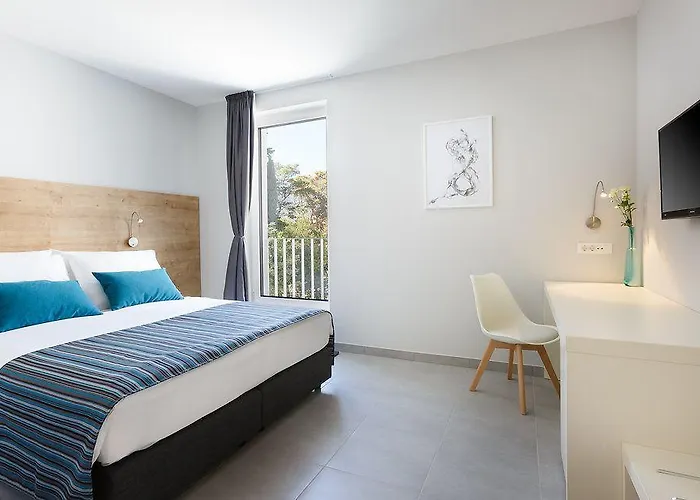 Stacija Hotel Kastela