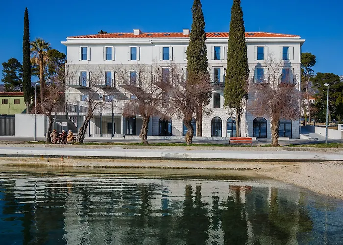 Stacija 3* Kastela