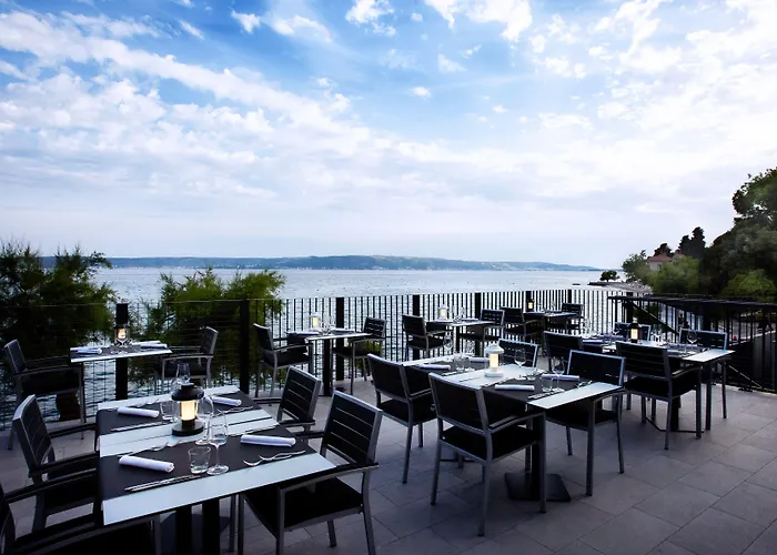 Stacija 3* Kastela